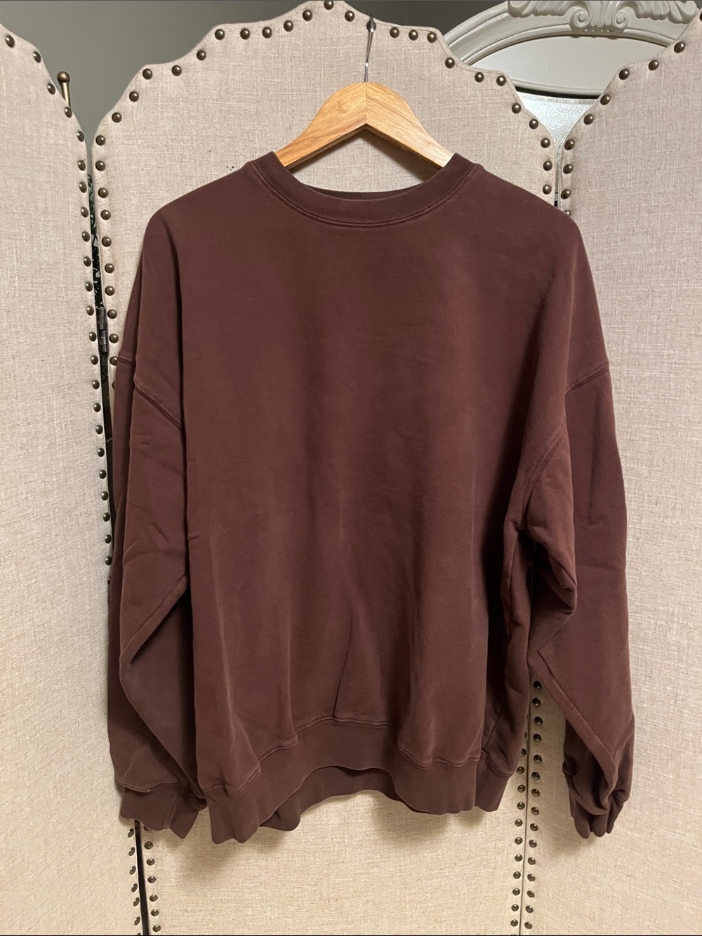 Women’s brandy Melville oversized brown sweatshirt size large
